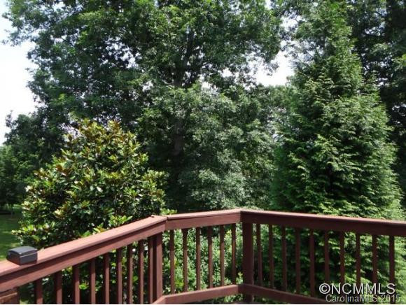 12 E. Danbury - Photo 10