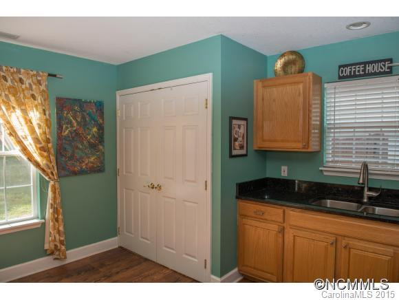 4 Saint Davids Court - Photo 11