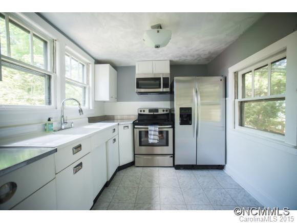 42 Madison Ave - Photo 14