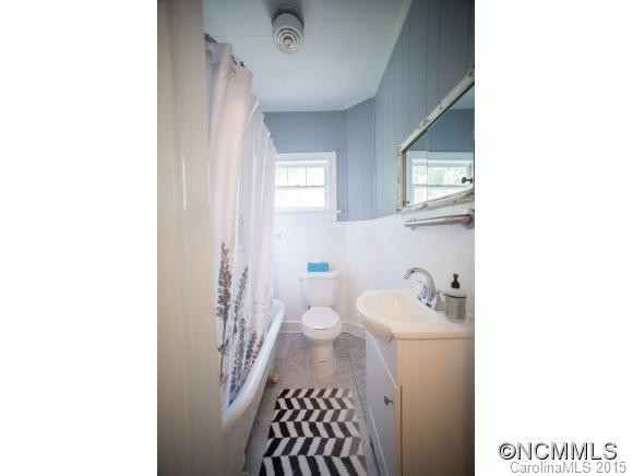 42 Madison Ave - Photo 10