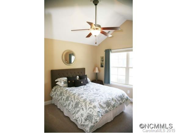 2 Mountain Meadow Circle - Photo 11