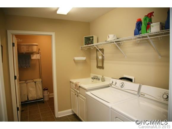 2 Mountain Meadow Circle - Photo 16