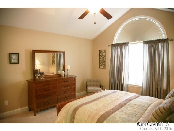 2 Mountain Meadow Circle - Photo 8