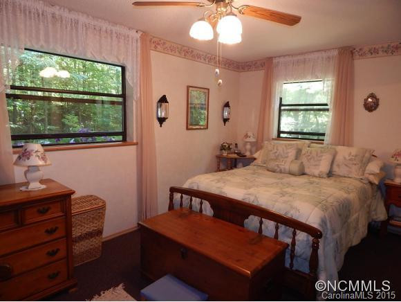 1437 Line Runner Ridge Road - Photo 10