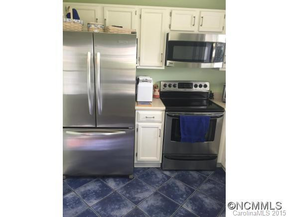4806 Breakers Lane - Photo 2