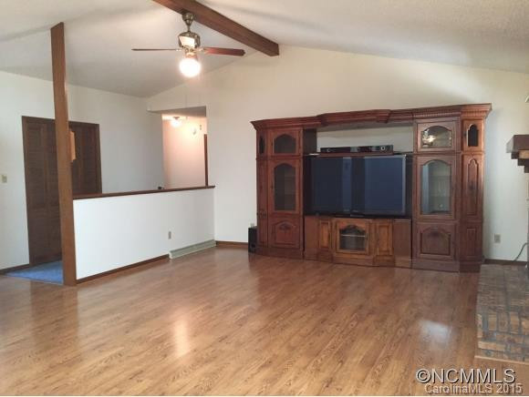 127 ASVISTA DR - Photo 2