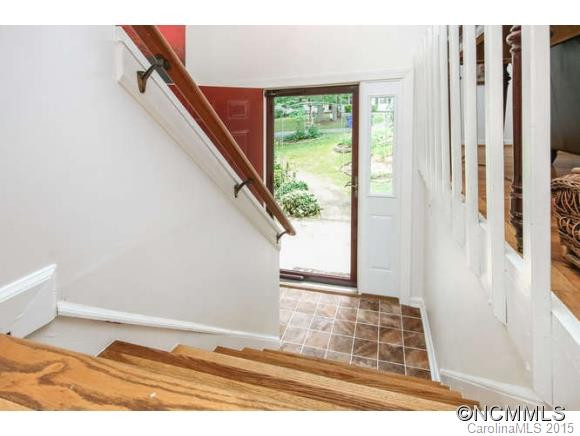 23 King Arthur Pl - Photo 3