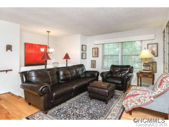 23 King Arthur Pl - Photo 4