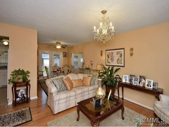 4 KING ARTHUR PL - Photo 4