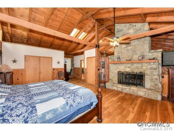 1037 Acres View Drive - Photo 11