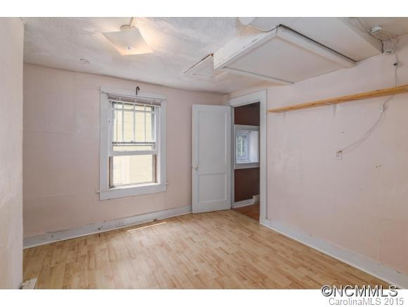 118 Swannanoa Ave - Photo 15