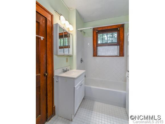 118 Swannanoa Ave - Photo 8