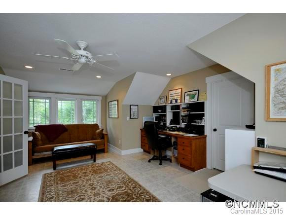 307 Mountain Laurel - Photo 18