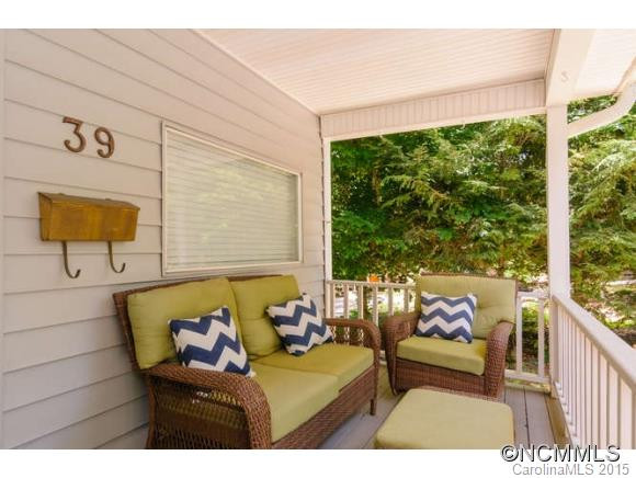 39 Westover Drive - Photo 2