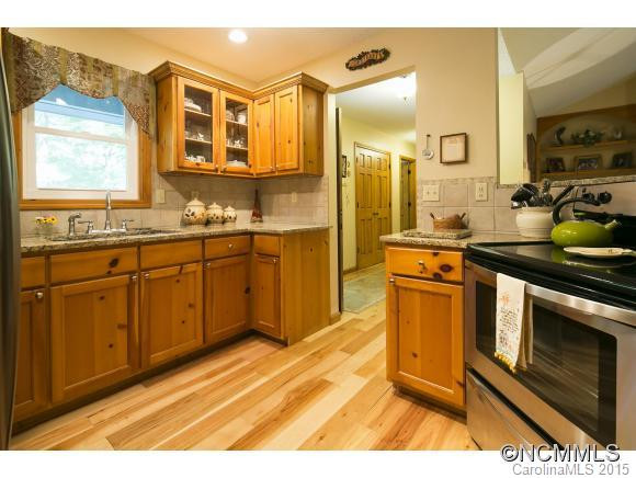 235 Hondah Boulevard - Photo 2