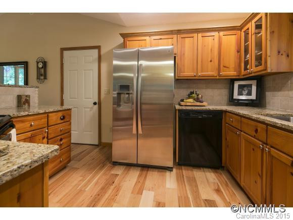 235 Hondah Boulevard - Photo 3