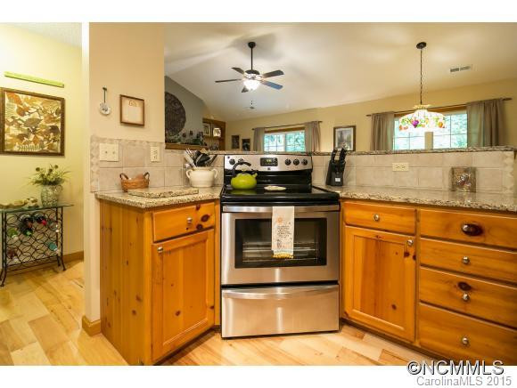 235 Hondah Boulevard - Photo 4