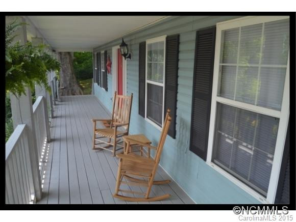 125 Strickland Terrace - Photo 2
