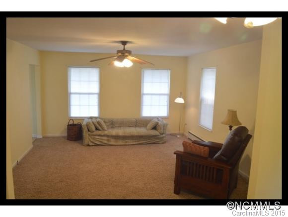125 Strickland Terrace - Photo 3