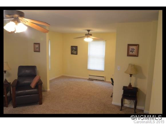 125 Strickland Terrace - Photo 4