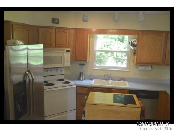 125 Strickland Terrace - Photo 5