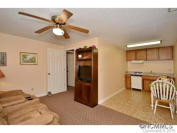 7 MAPLE LEAF DRIVE - Photo 13