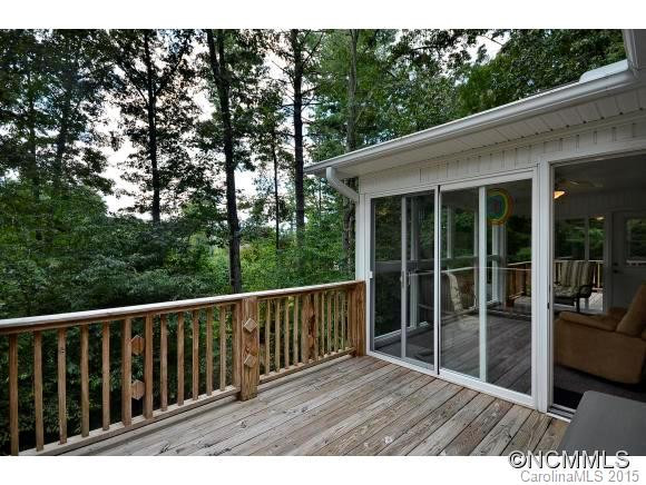 7 MAPLE LEAF DRIVE - Photo 18