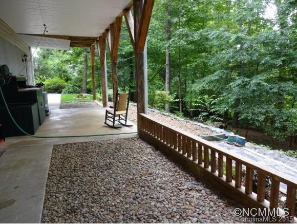 7 MAPLE LEAF DRIVE - Photo 21