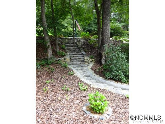 7 MAPLE LEAF DRIVE - Photo 22