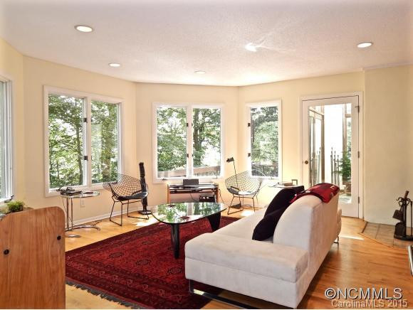 48 Whitaker View - Photo 3