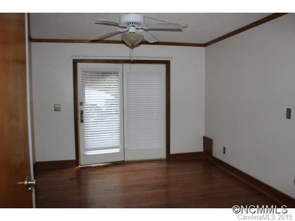 190 Moffitt Road - Photo 5