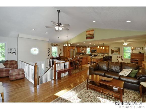 15 Poplar Creek Drive - Photo 3