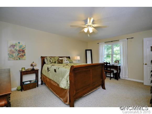 15 Poplar Creek Drive - Photo 9