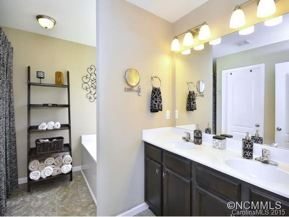 105 Pondside Court - Photo 11