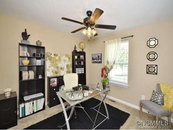 105 Pondside Court - Photo 9