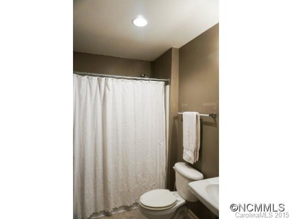 46 Madison Heights Drive - Photo 11