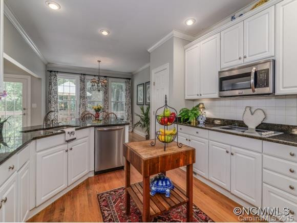 330 RED FOX CIRCLE - Photo 8