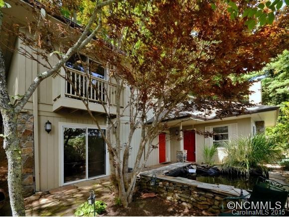860 TOWN MOUNTAIN ROAD