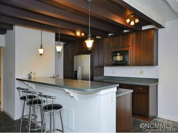 860 TOWN MOUNTAIN ROAD - Photo 2