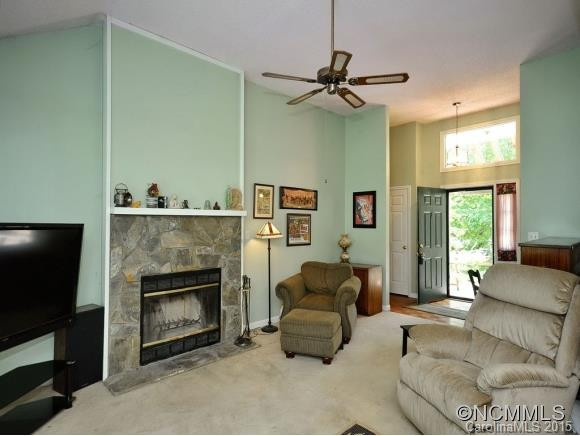 10 TIMBERLEAF DRIVE - Photo 6