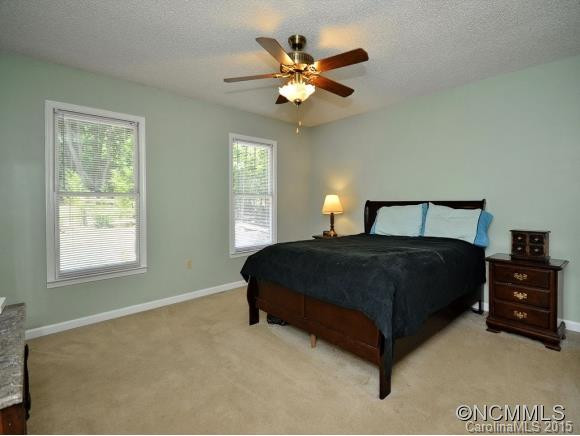 10 TIMBERLEAF DRIVE - Photo 9