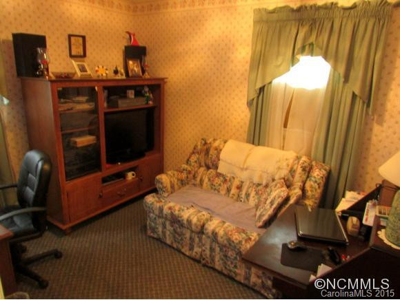 39 Starmount Drive - Photo 9