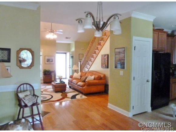865 West Pointe - Photo 4