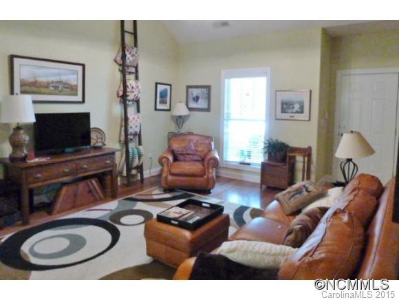 865 West Pointe - Photo 5