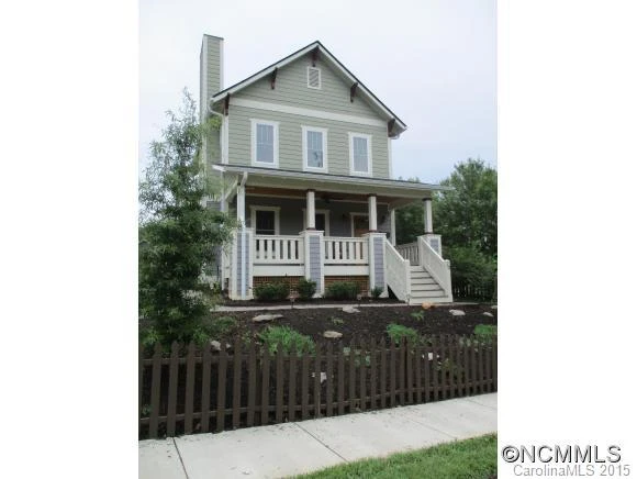 29 Crescent Street