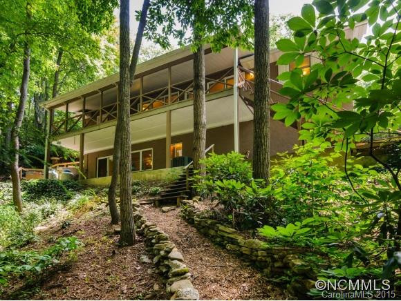 227 E Poplar Drive