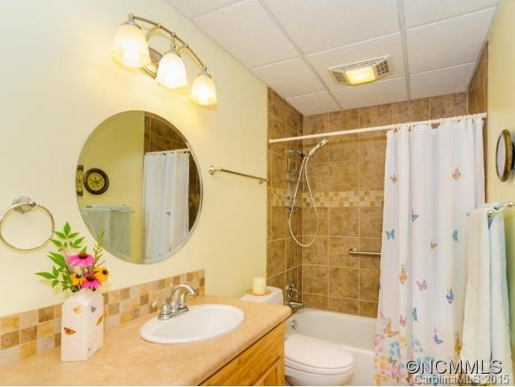 227 E Poplar Drive - Photo 13