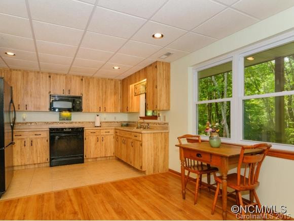 227 E Poplar Drive - Photo 18