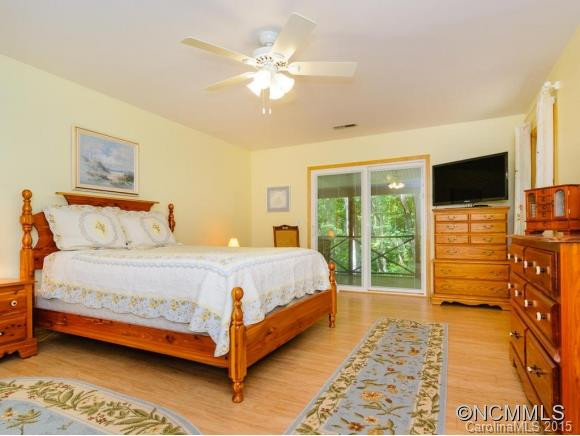 227 E Poplar Drive - Photo 10