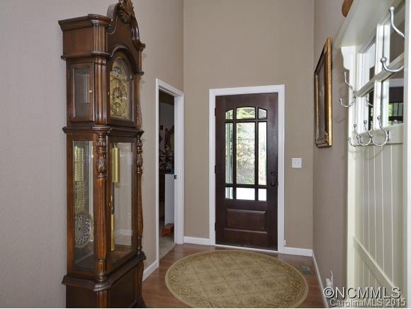 382 ARMSTRONG AVENUE - Photo 3